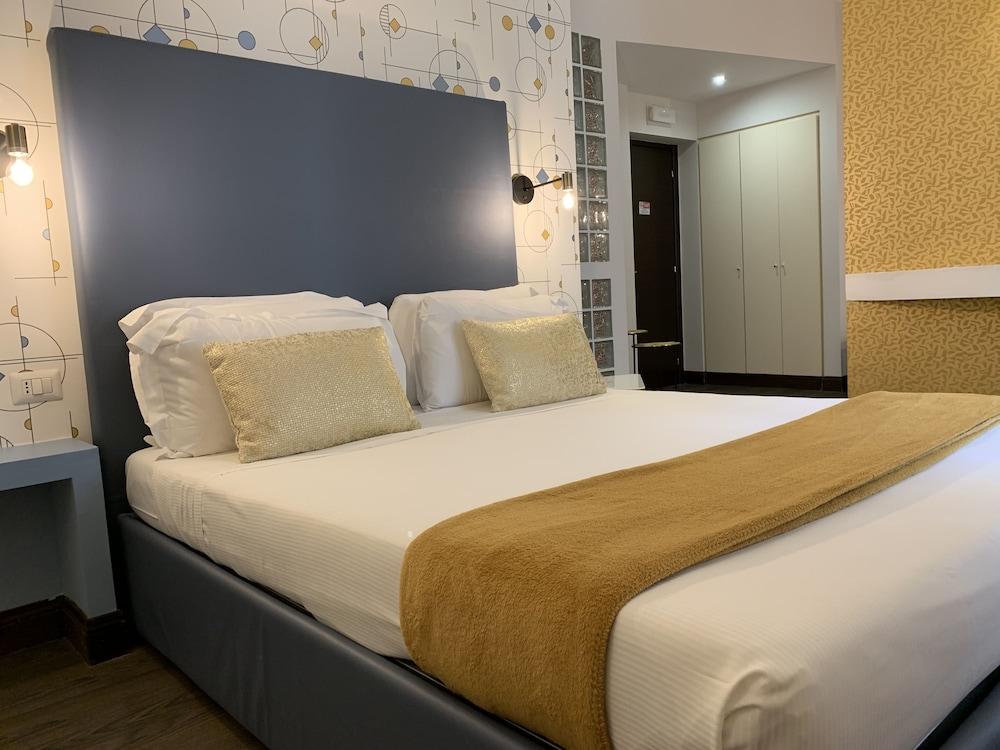 Relais Piazza Del Popolo Couette-café 3*